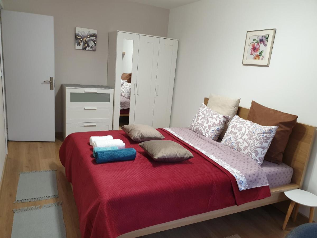 New The Twins Varna Two-Bedroom, Apt 5 At 15 Tsani Ginchev Street, Floor 3 Exteriér fotografie