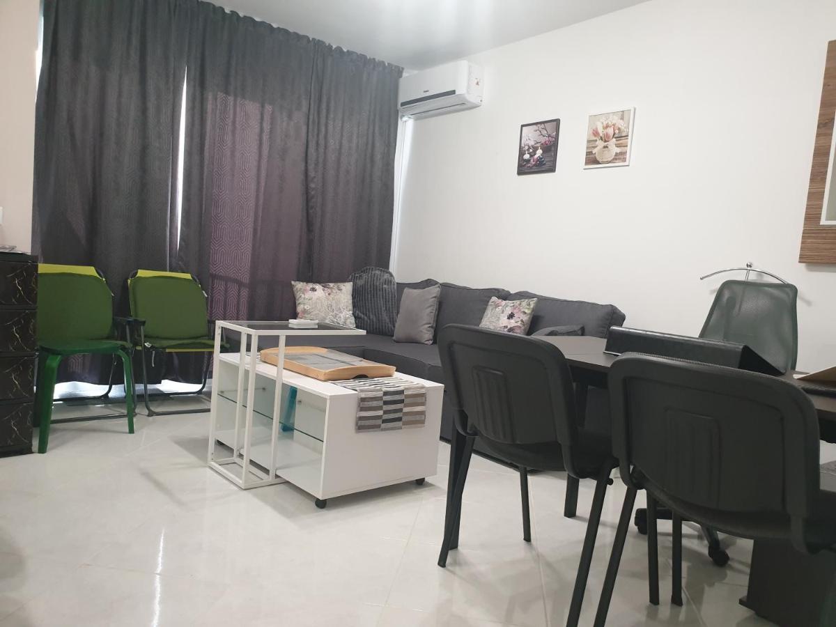 New The Twins Varna Two-Bedroom, Apt 5 At 15 Tsani Ginchev Street, Floor 3 Exteriér fotografie